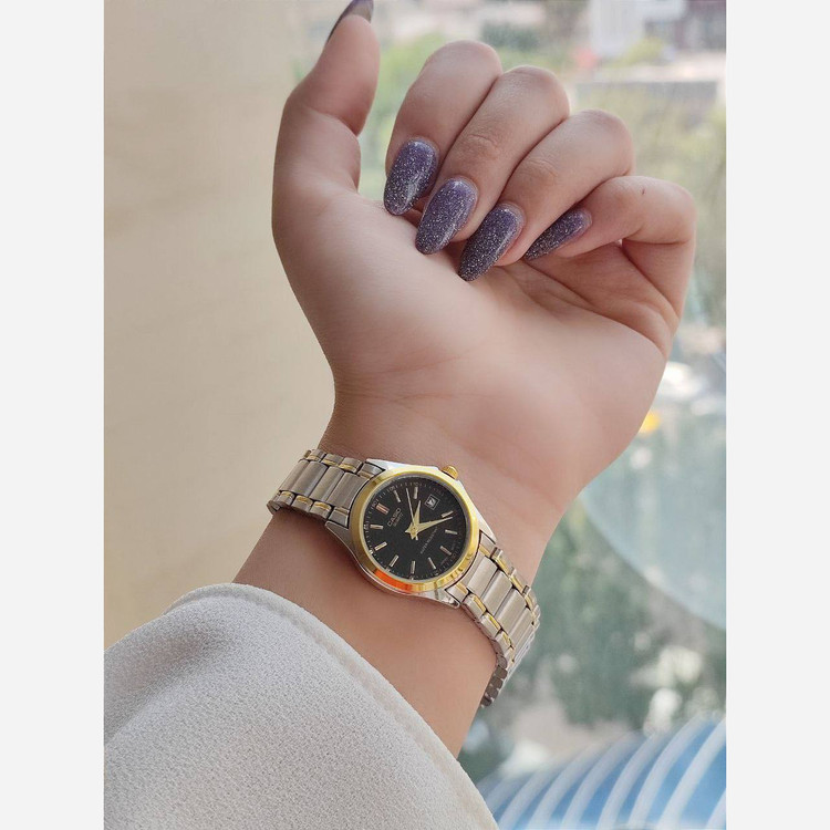 ساعت زنانه تاریخدار مارک CASIO موتور ژاپن و ضد اب در 7 طرح و رنگ مختلف