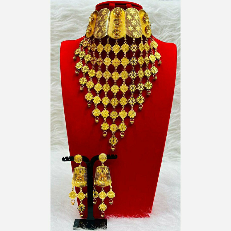 سرویس طرح طلا سرویس رنگ ثابت سرویس زنانه سینه ریز سرویس آبکاری طلا سینه ریز طرح طلا
