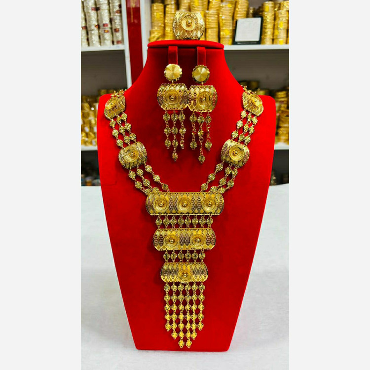 سرویس طرح طلا سرویس رنگ ثابت سرویس زنانه سینه ریز سرویس آبکاری طلا سینه ریز طرح طلا