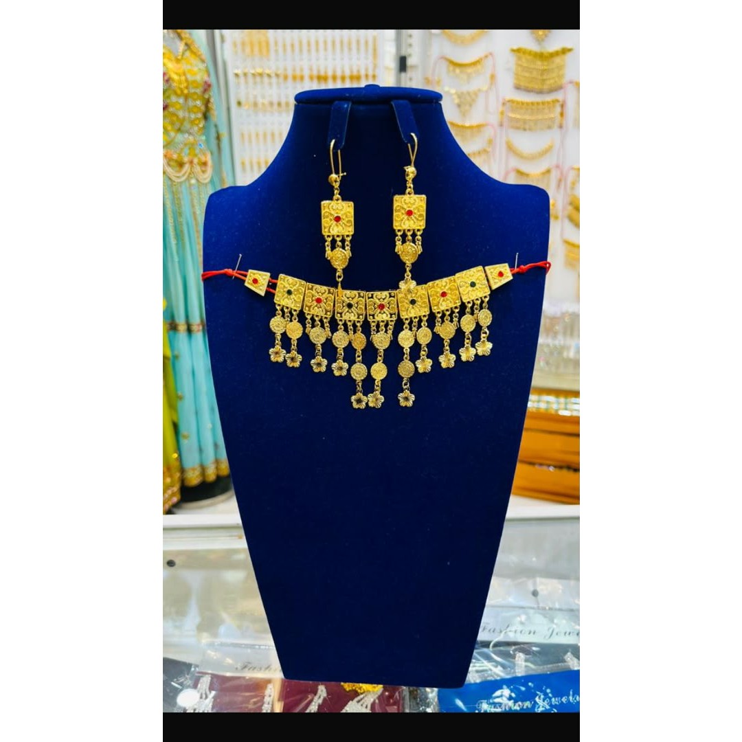 سرویس اماراتی مرتشع سرویس خلیجی سرویس زنانه رنگ ثابت گردنبند زنانه گردنبند طرح طلا سرویس طرح طلا