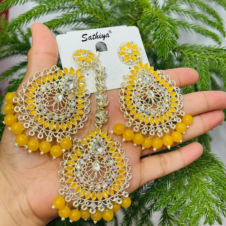 نیمست گوشواره و آویز پیشانی مرواریدی