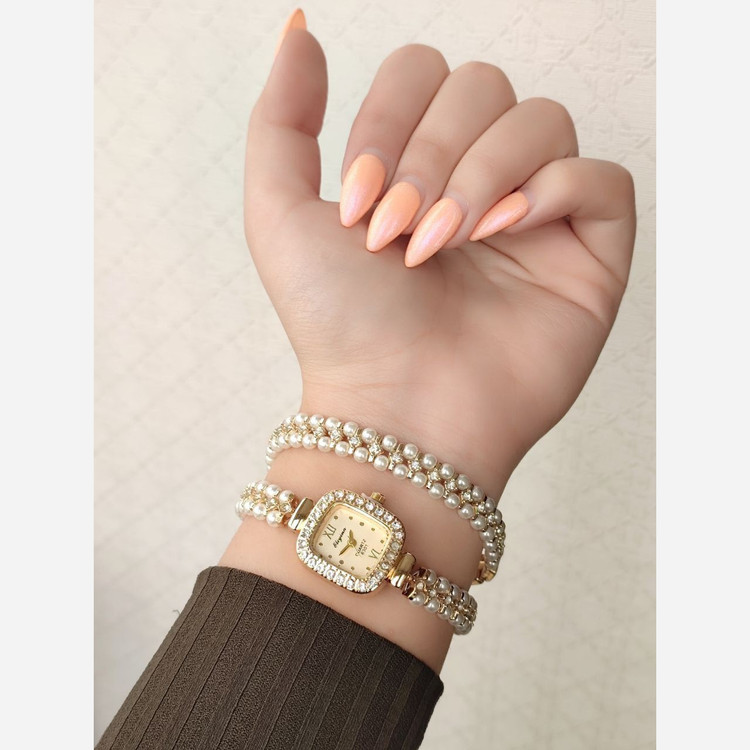 ساعت زنانه و دخترانه مجلسی کد 82