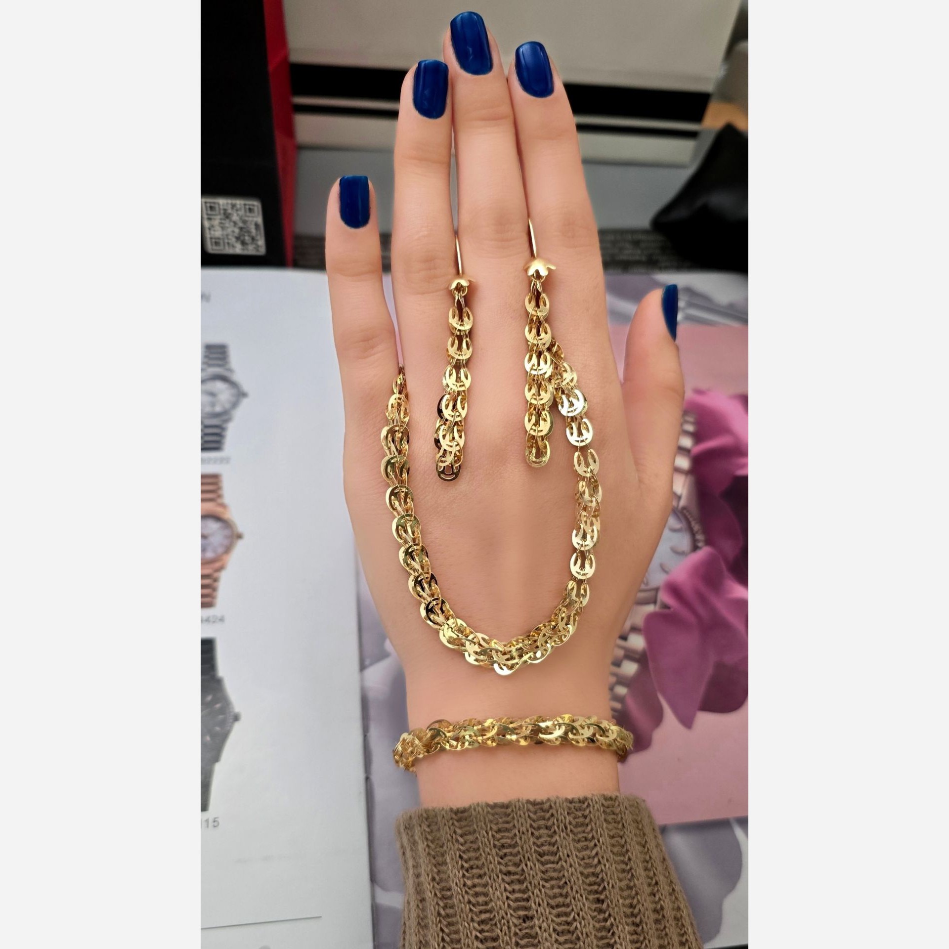 سرویس زنانه یزدی کد 35
