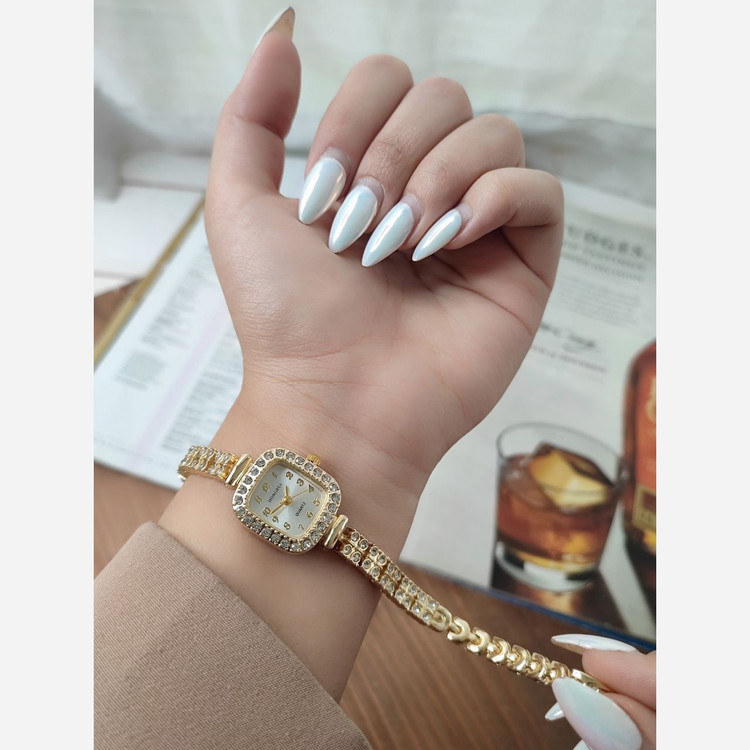 ساعت مچی زنانه کد 3جدید