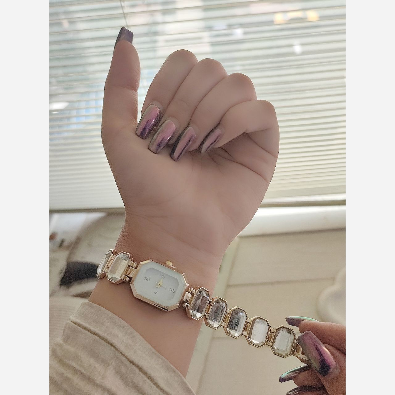 ساعت مچی زنانه و دخترانه کد 35 جدید