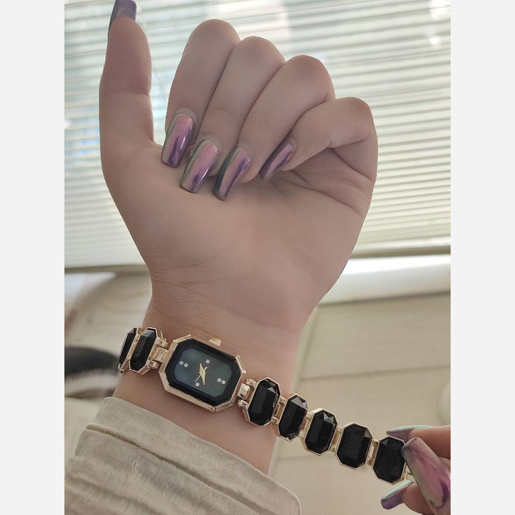 ساعت مچی زنانه و دخترانه کد 35 جدید