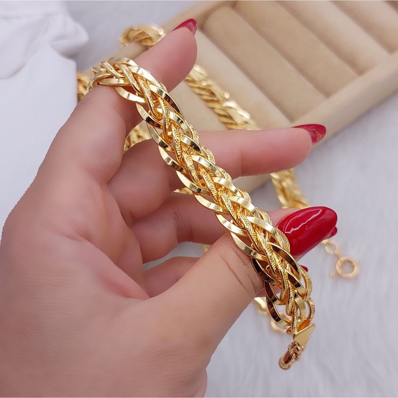 دستبند زنانه رنگ ثابت کیفیت درجه یک کد 28
