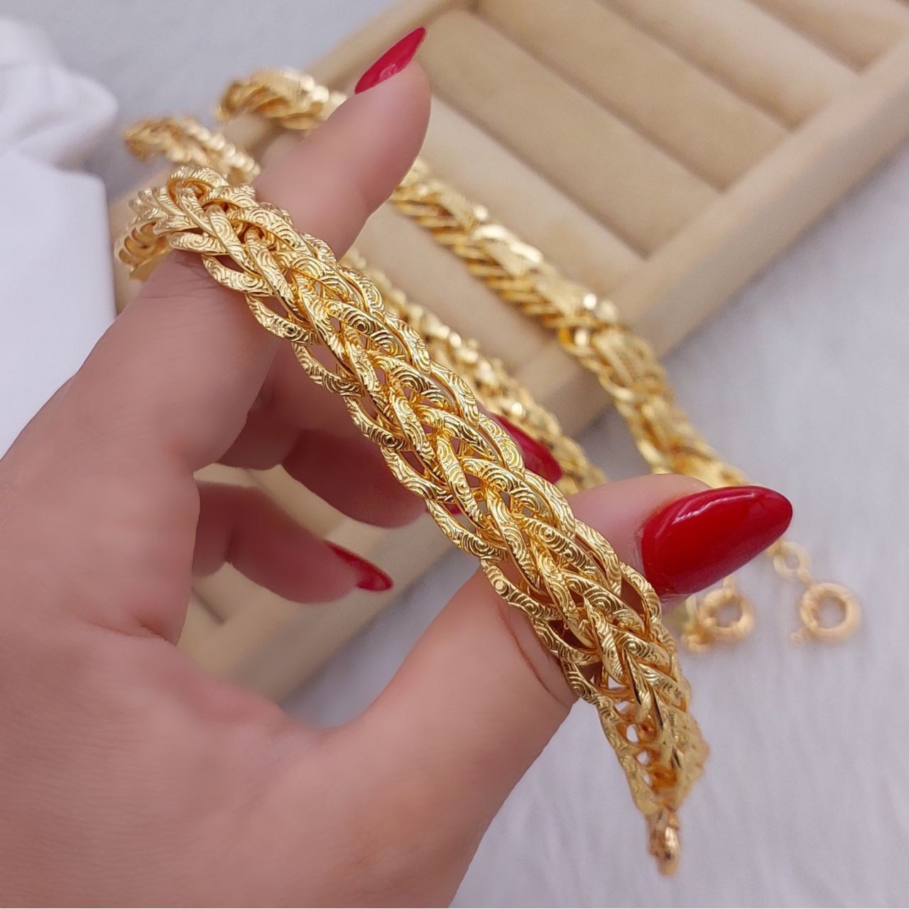 دستبند زنانه رنگ ثابت کیفیت درجه یک کد 28