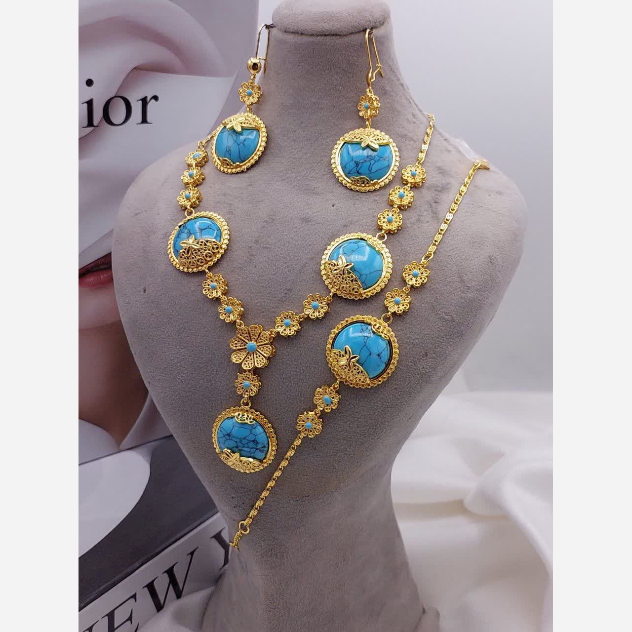 سرویس سنگدار زنانه اصلی سبک و رنگ ثابت کیفیت عالی کد 34 ه و جدید دوام رنگ بالا
