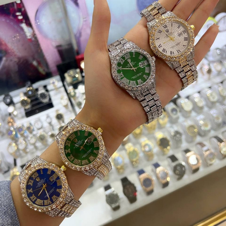ساعت زنانه ساعت مچی زنانه شیک و زیبا فول نگین استیل نگین ثابت با کیفیت پر فروش پر طرفدار کد 435جدید