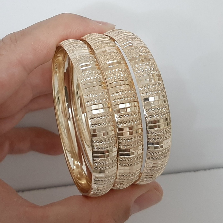 النگو رنگ ثابت دونه ای 800 تومن فوق العاده شیک با طلا مونمیزنه و مناسب استفاده دائم