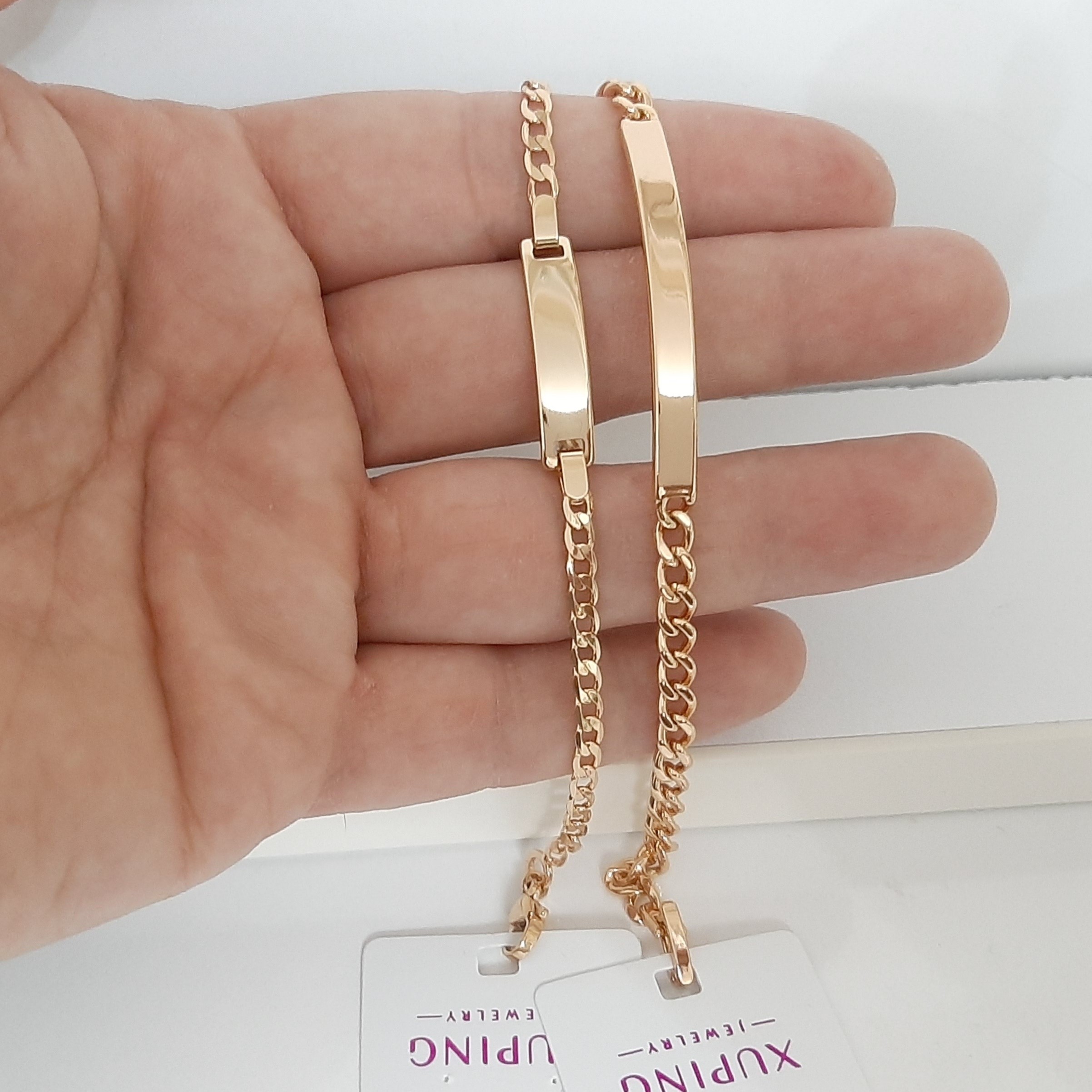 پلاک دست ژوپینگ کاملا رنگ ثابت با طلا مونمیزنه و مناسب استفاده مدام ورق بزنید لطفا