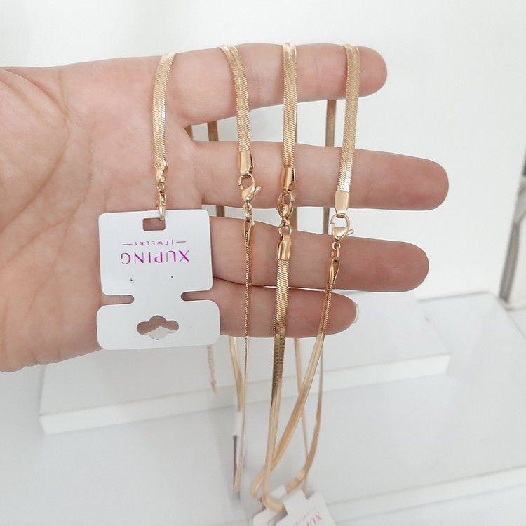 گردنبند ماری ژوپینگ رنگ ثابت با آبکاری طلا و مناسب استفاده مدام ورق بزنید لطفا
