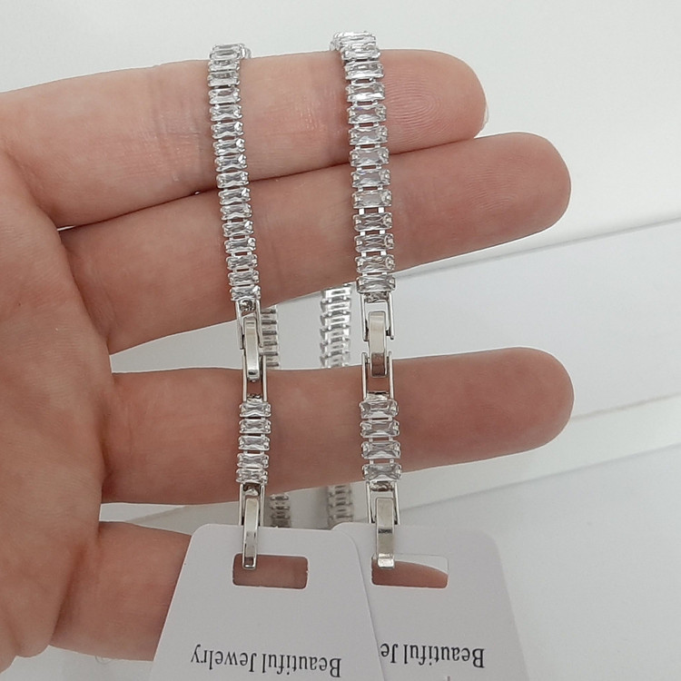 دستبند تنیسی وارداتی رنگ ثابت فوق العاده شیک با آبکاری طلا سفید ورق بزنید لطفا