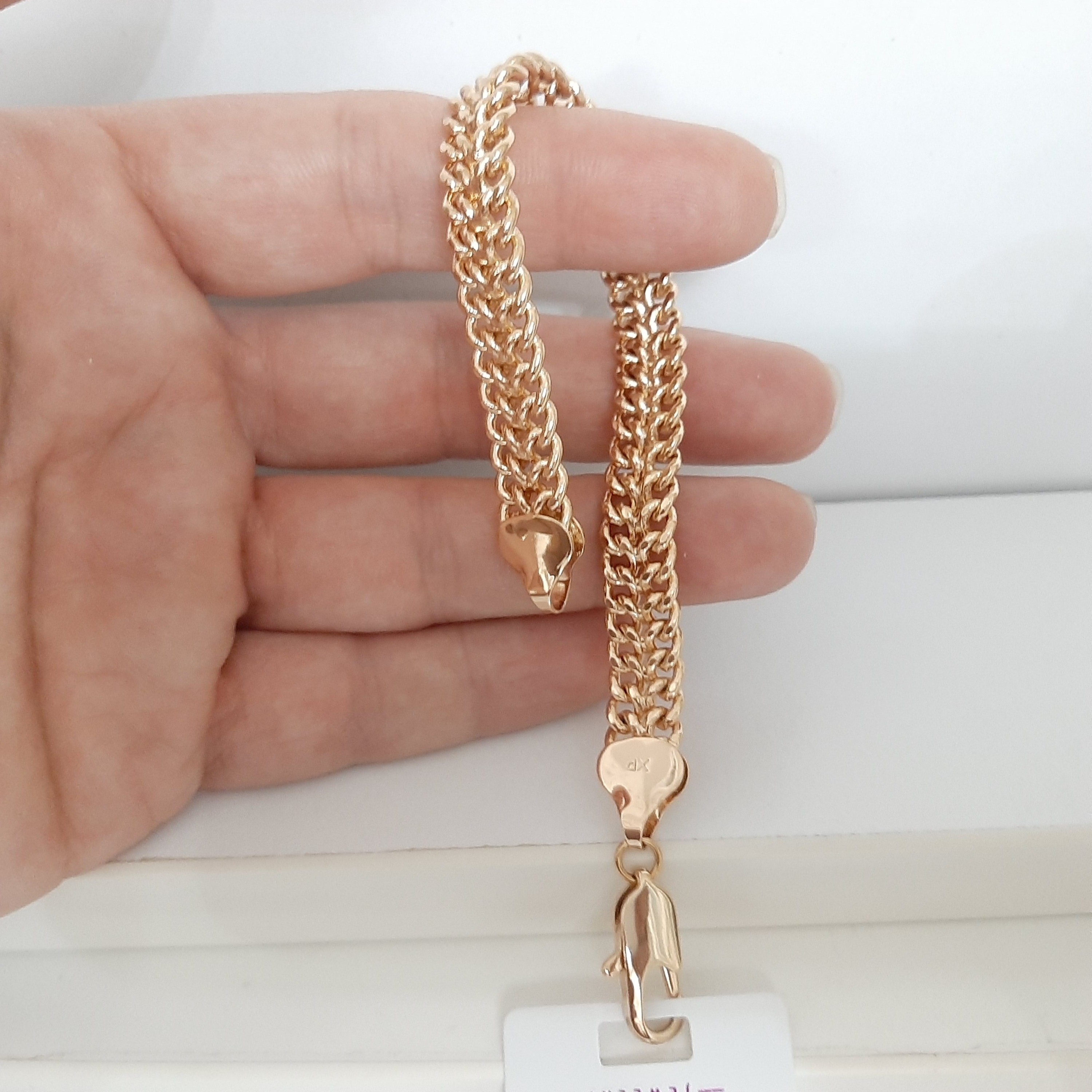 دستبند ژوپینگ طرح طلا حک خورده کاملا رنگ ثابت با آبکاری طلا ورق بزنید لطفا