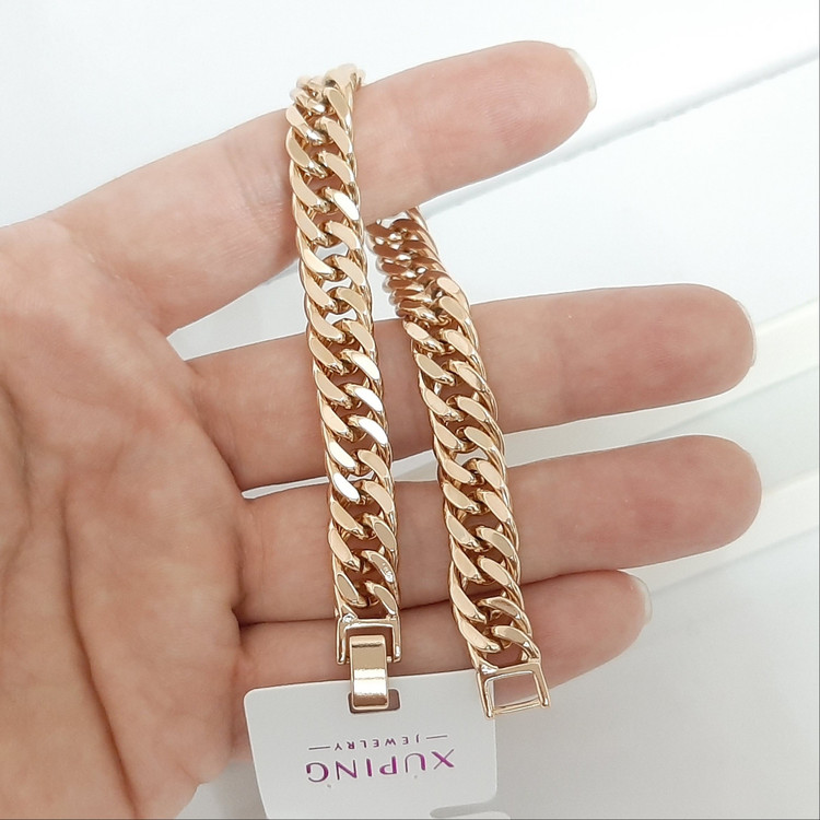 دستبند ژوپینگ کاملا رنگ ثابت پهن با آبکاری طلا و استفاده مدام ورق بزنید لطفا