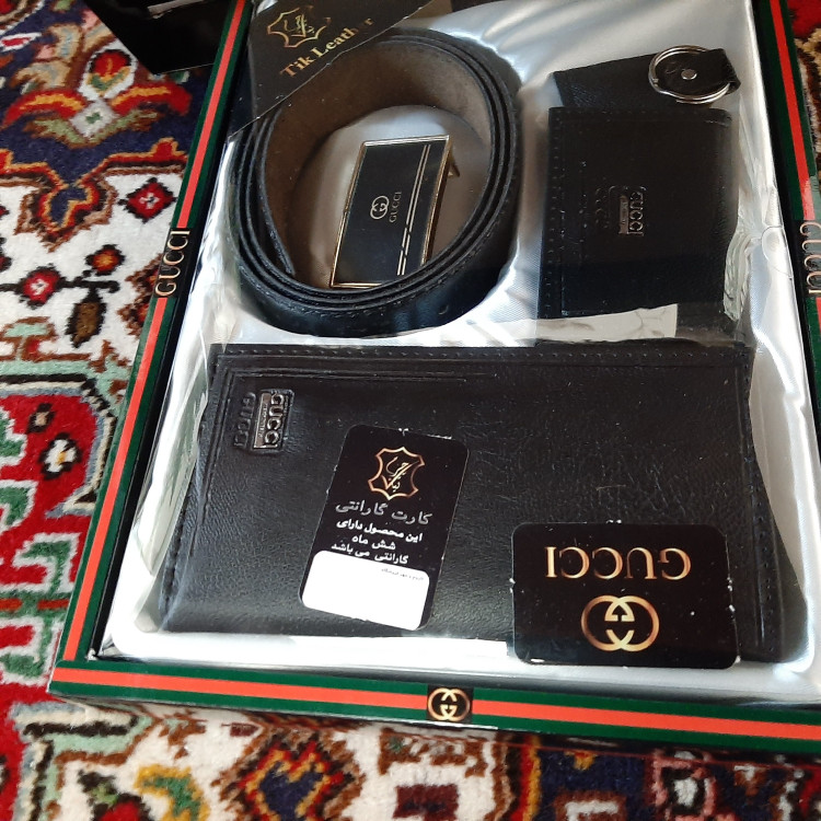 کیف چرمی ست کامل مردانه مارک قوچی با کیفیت در سه رنگبندی مشکی قهوه ای و عسلی ورق بزنید و توضیحات رو بخونید لطفا