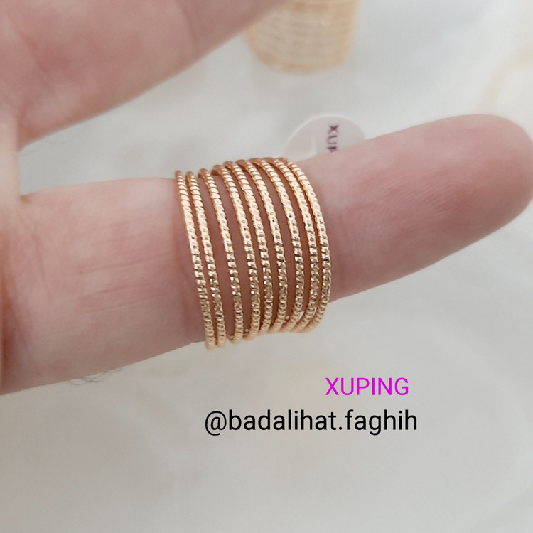 انگشتر ژوپینگ رنگ ثابت 9 لاین با طلا مونمیزنه و مناسب استفاده مدام ورق بزنید لطفا
