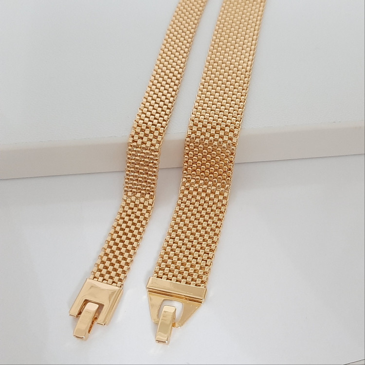 دستبند رنگ ثابت حصیری با طلا مونمیزنه قیمت پهن 1/380 تومنه ورق بزنید و توضیحات رو بخونید لطفا