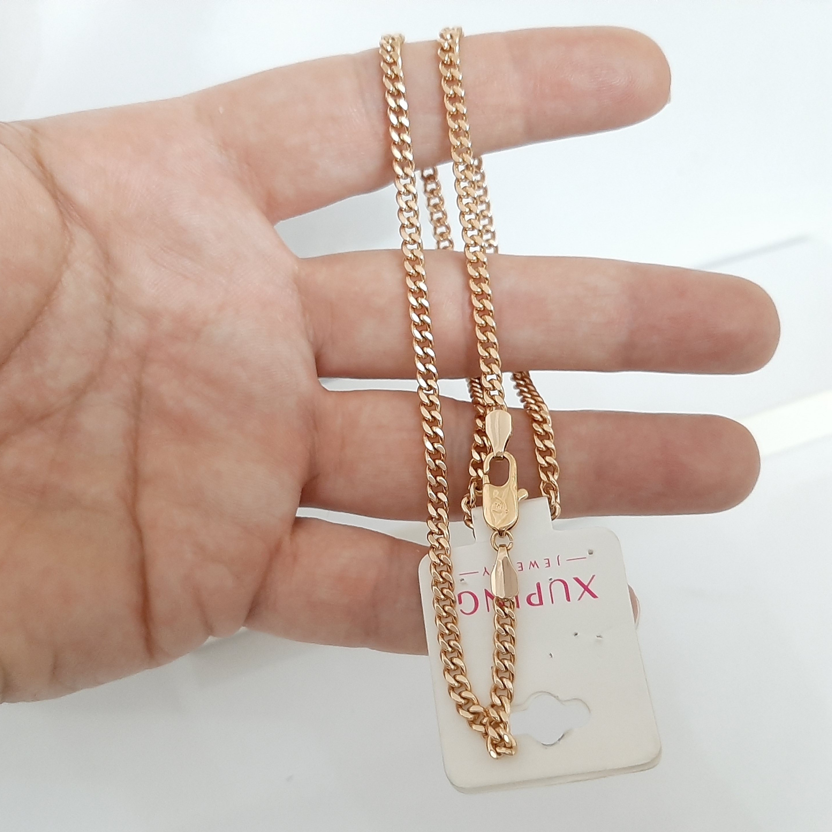 گردنبند کارتیر برند ژوپینگ رنگ ثابت حک خورده و آبکاری طلا شده با ارسال رایگان ورق بزنید
