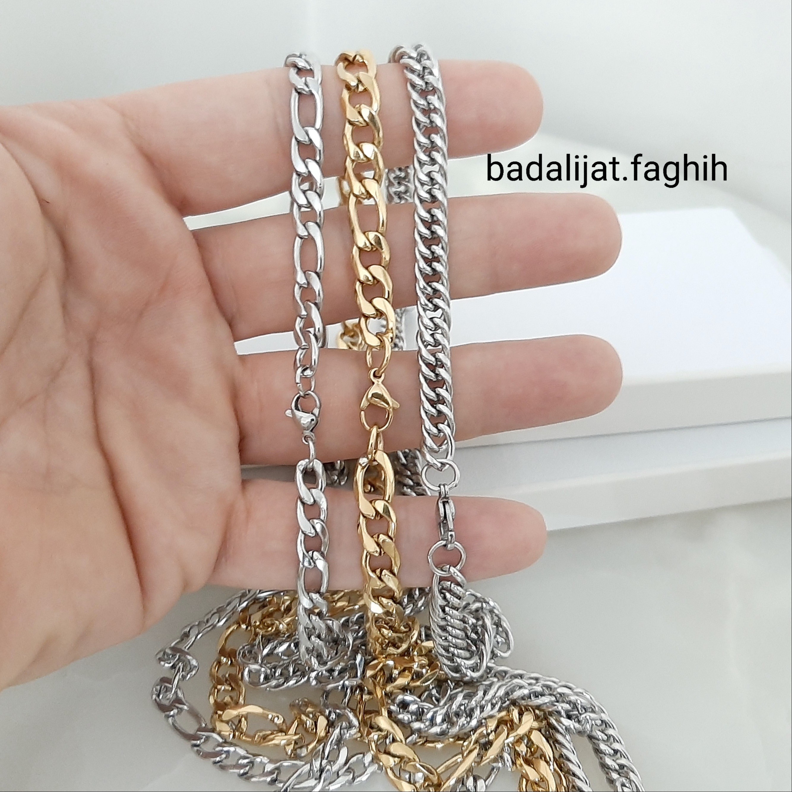 زنجیر فیگارو مردانه استیل بسیار با کیفیت و آبکاری طلا شده و کاملا رنگ ثابت