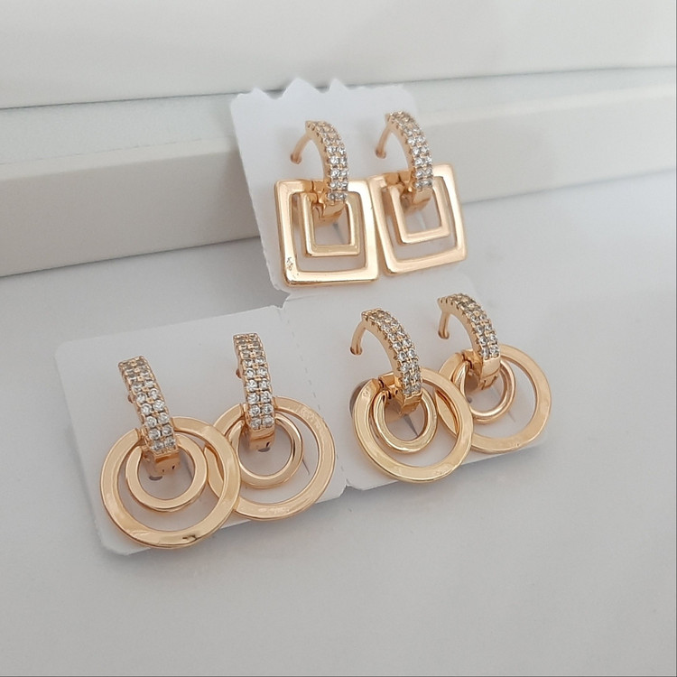 گوشواره رنگ ثابت جدید با آبکاری طلا جفتی 630 تومن ورق بزنید لطفا