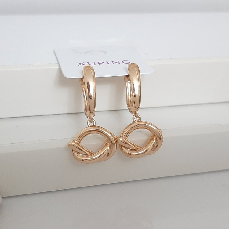 گوشواره ژوپینگ کاملا رنگ ثابت با طلا مونمیزنه و مناسب استفاده مدام ورق بزنید لطفا