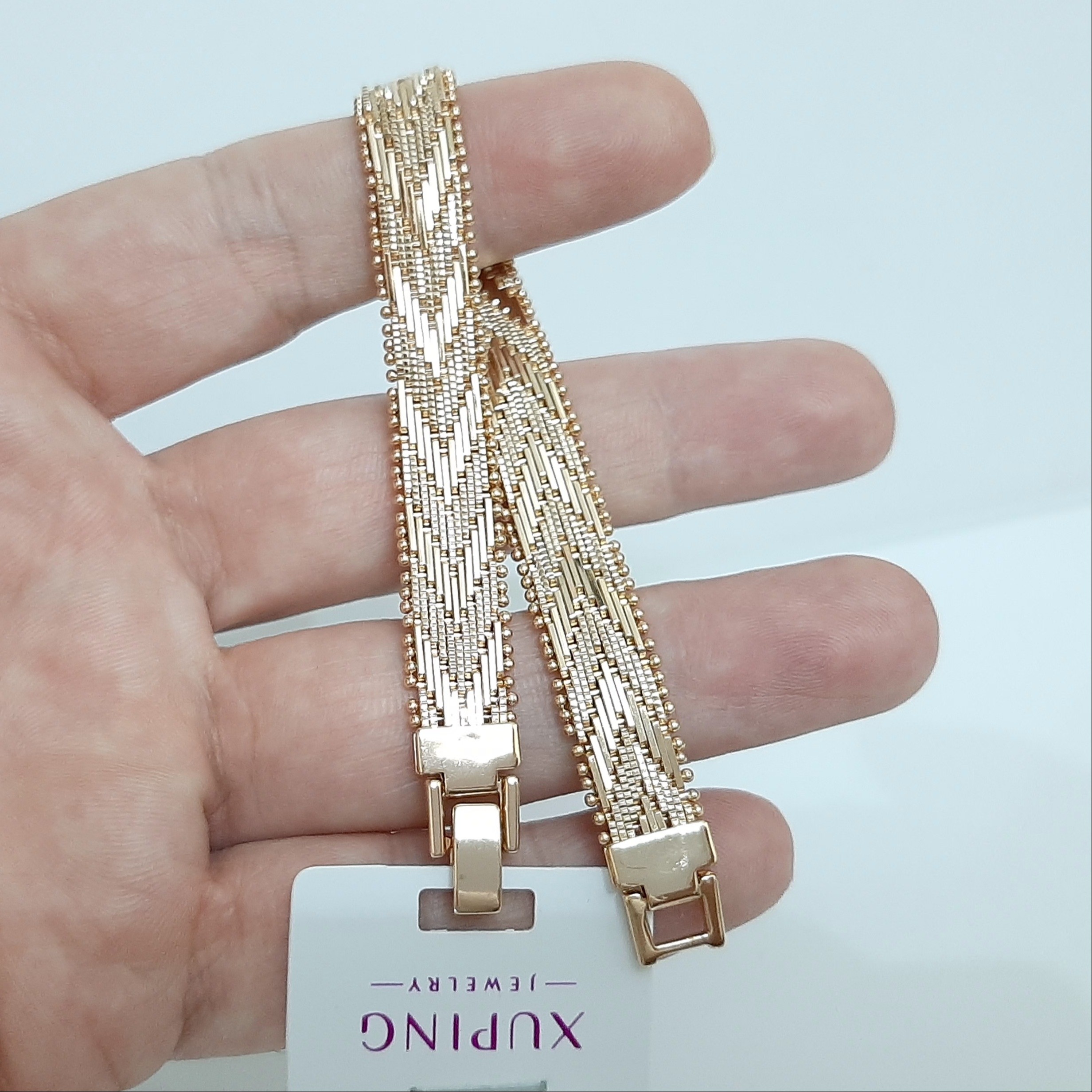 دستبند ژوپینگ کاملا رنگ ثابت و با طلا مونمیزنه ورق بزنید و توضیحات رو بخونید لطفا