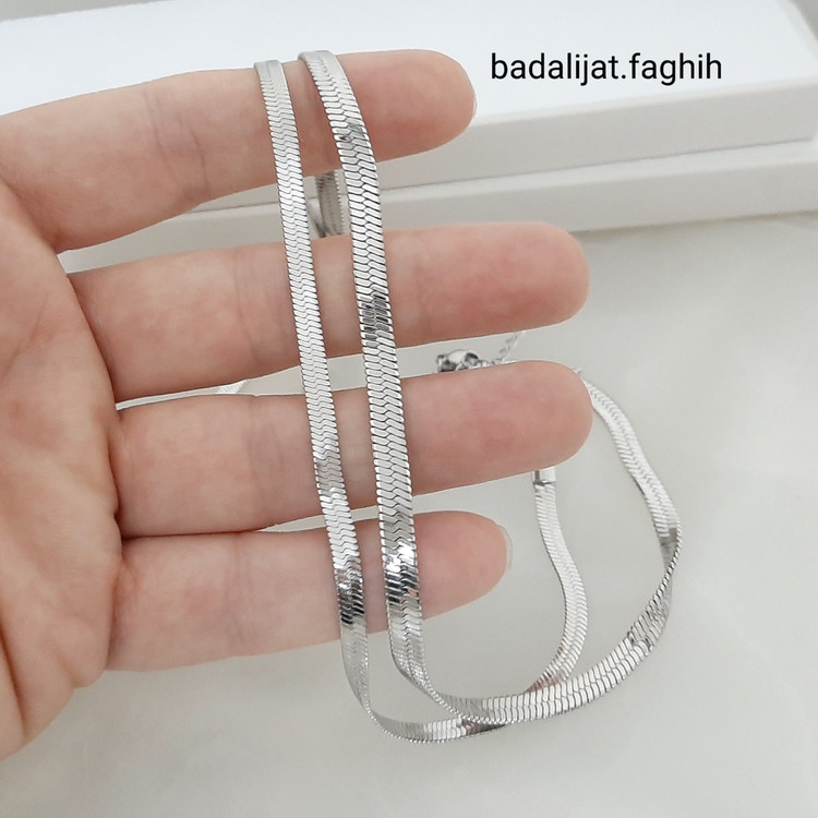 زنجیر ماری استیل کاملا رنگ ثابت جنس وارداتی بسیار با کیفیت ورق بزنید و توضیحات رو بخونید لطفا