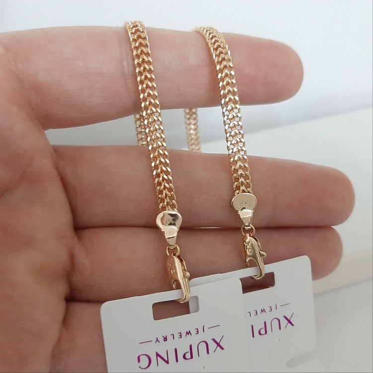 دستبند ژوپینگ رنگ ثابت با آبکاری طلا و مناسب استفاده مدام ورق بزنید لطفا