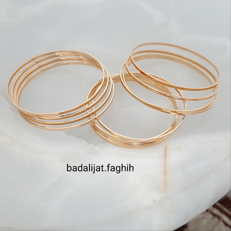 النگو آینه ای برند YSX پک 4 تایی فوق العاده شیک با بهترین کیفیت و رنگ ثابت ورق بزنید لطفا
