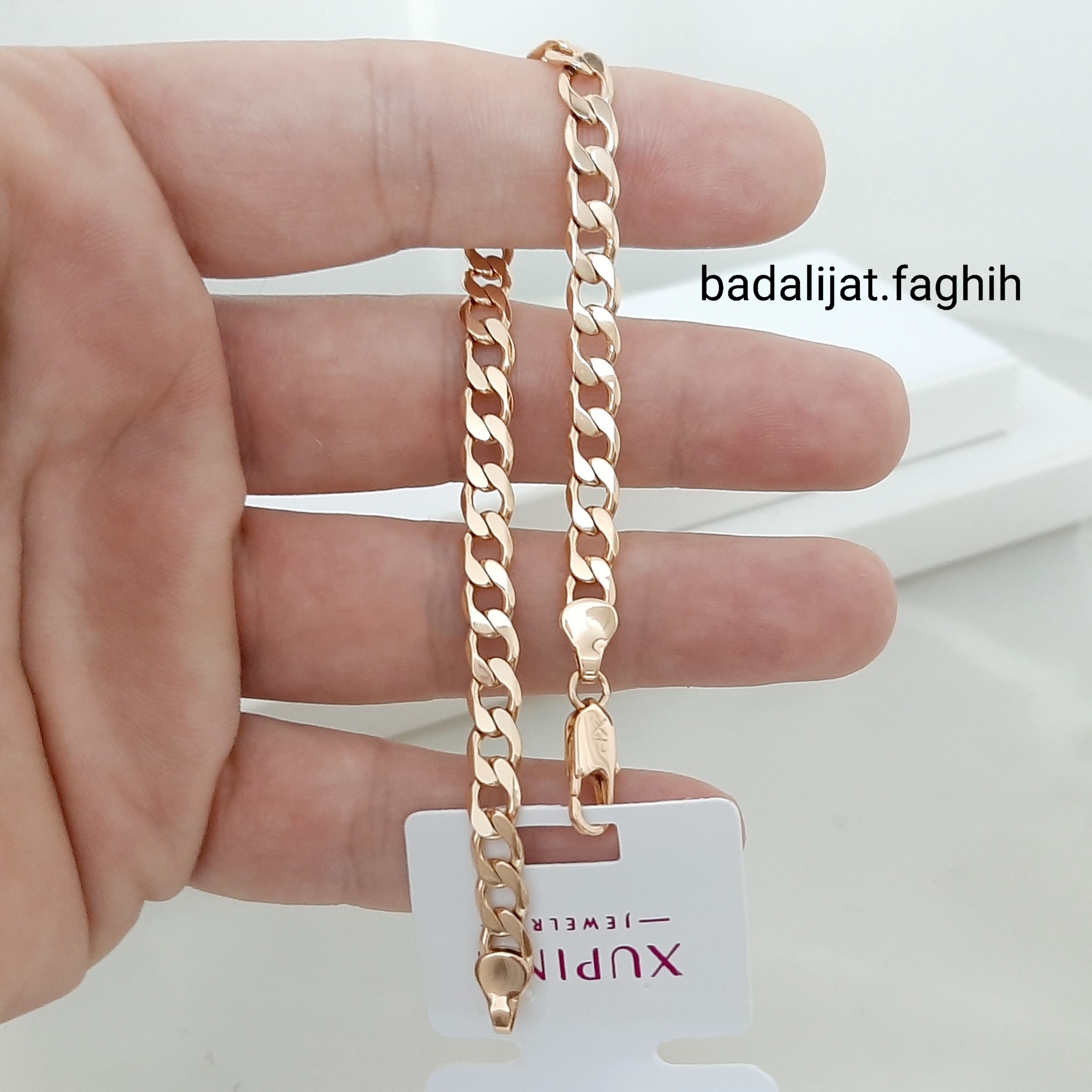 دستبند ژوپینگ کارتیر خوابیده حک خورده کاملا رنگ ثابت با آبکاری طلا ورق بزنید لطفا