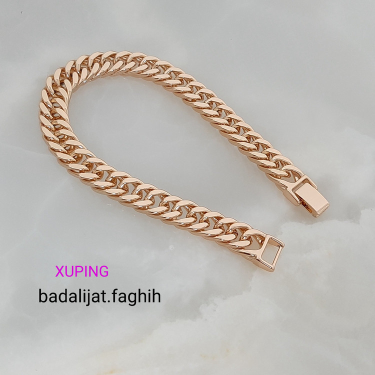 دستبند ژوپینگ رنگ ثابت با آبکاری طلا طرح کارتیر با آبکاری طلا فوق العاده شیک ورق بزنید لطفا