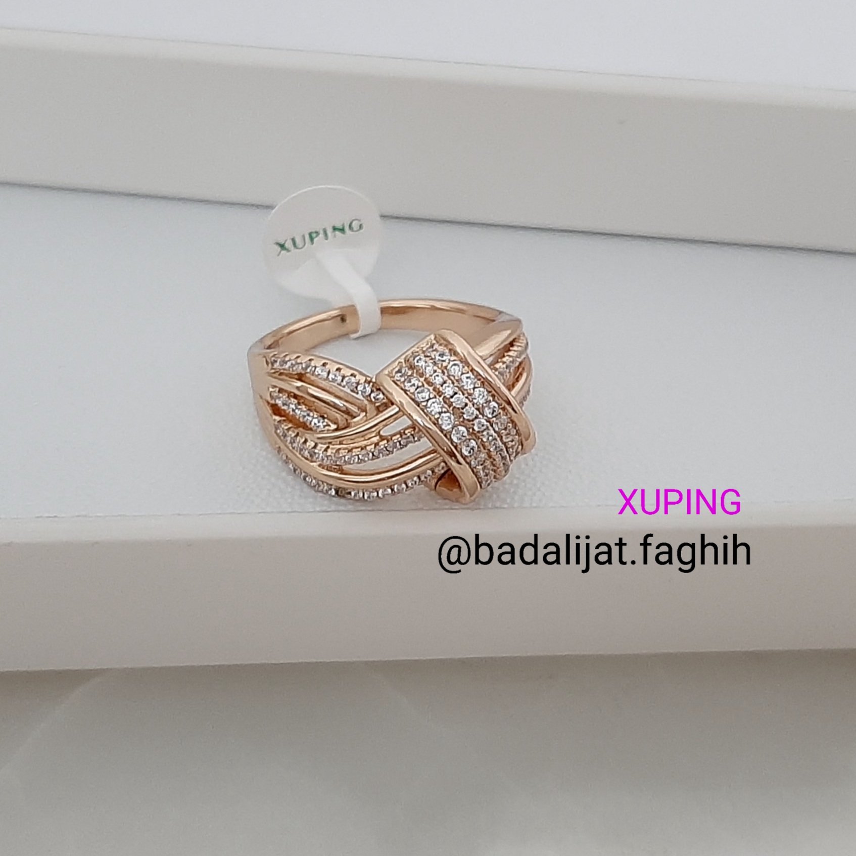انگشتر ژوپینگ رنگ ثابت با آبکاری طلا و فوق العاده شیک ورق بزنید لطفا
