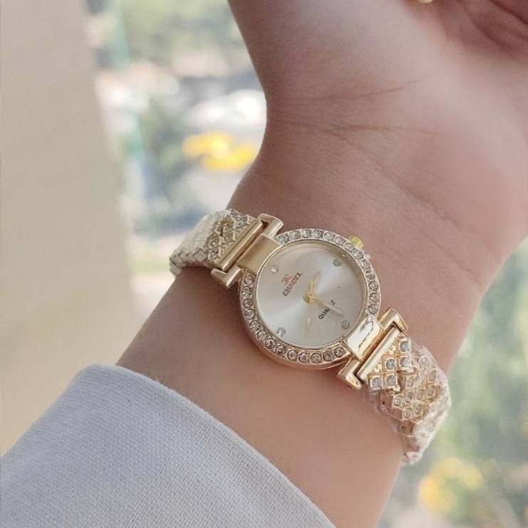 ساعت مچی زنانه و دخترانه فول نگین مارک چنل Chanel طلایی و نقره ای ارسال رایگان