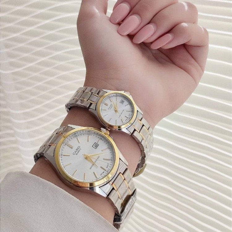 ساعت مچی زنانه و یا مردانه قیمت تک کاسیو استیل تاریخدار موتور ژاپن مارک معروف CASIO نمونه درجه یک ارسال رایگان