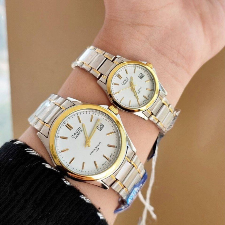 ساعت مچی زنانه و یا مردانه قیمت تک کاسیو استیل تاریخدار موتور ژاپن مارک معروف CASIO نمونه درجه یک ارسال رایگان