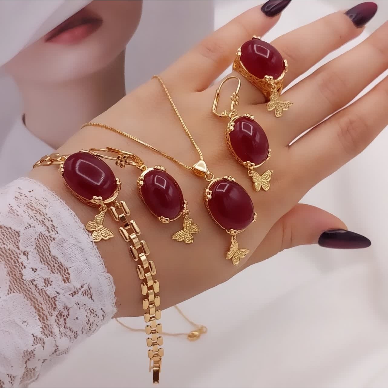 سرویس زنانه در 5 رنگ مختلف