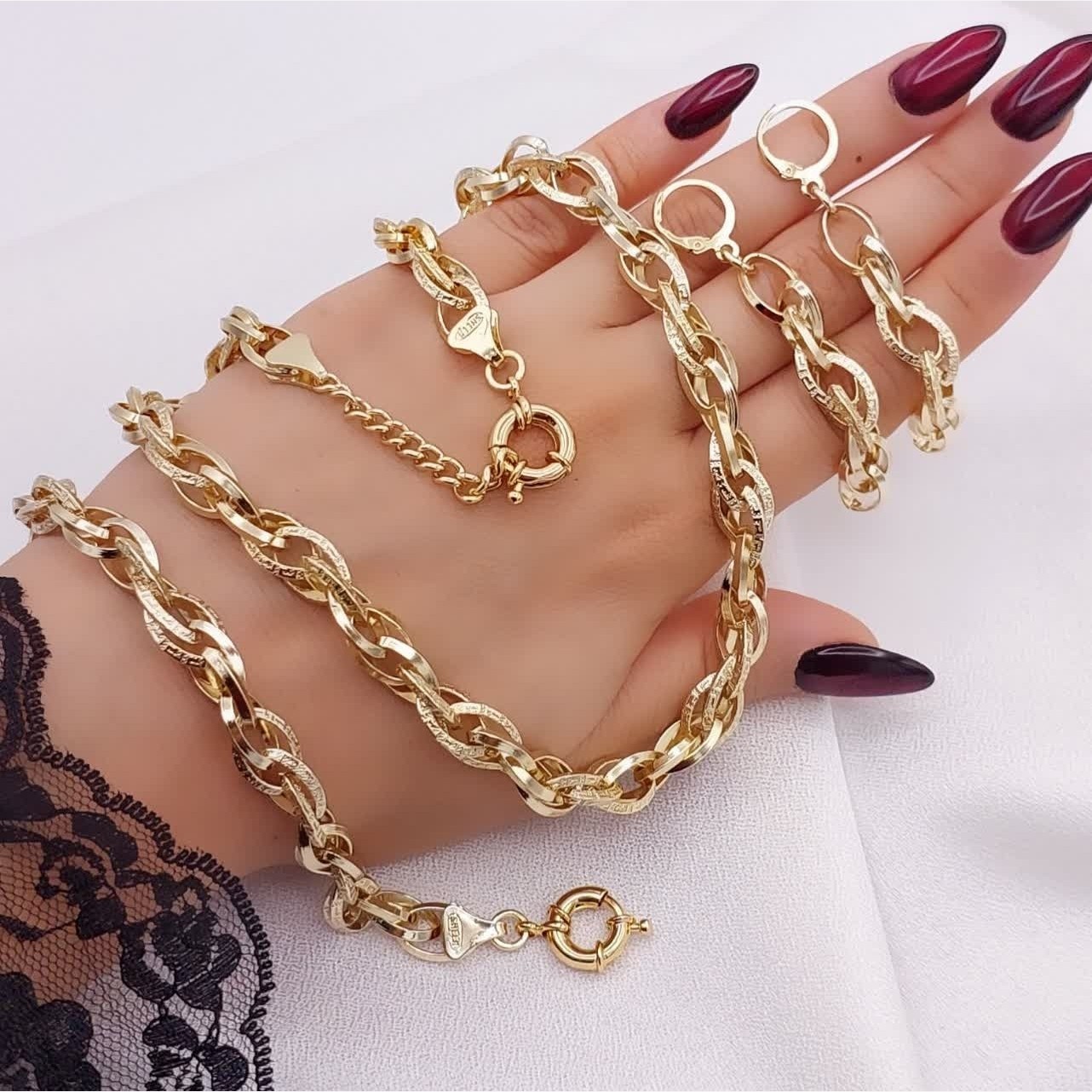 سرویس حلقه ای طرح طلا با قفل ملوانی