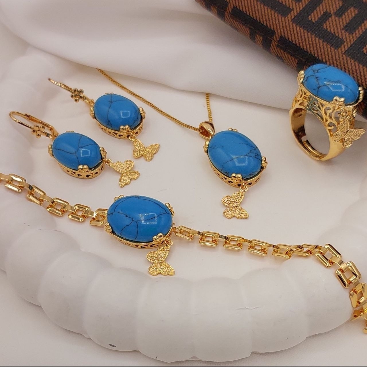 سرویس زنانه در 5 رنگ سنگ
