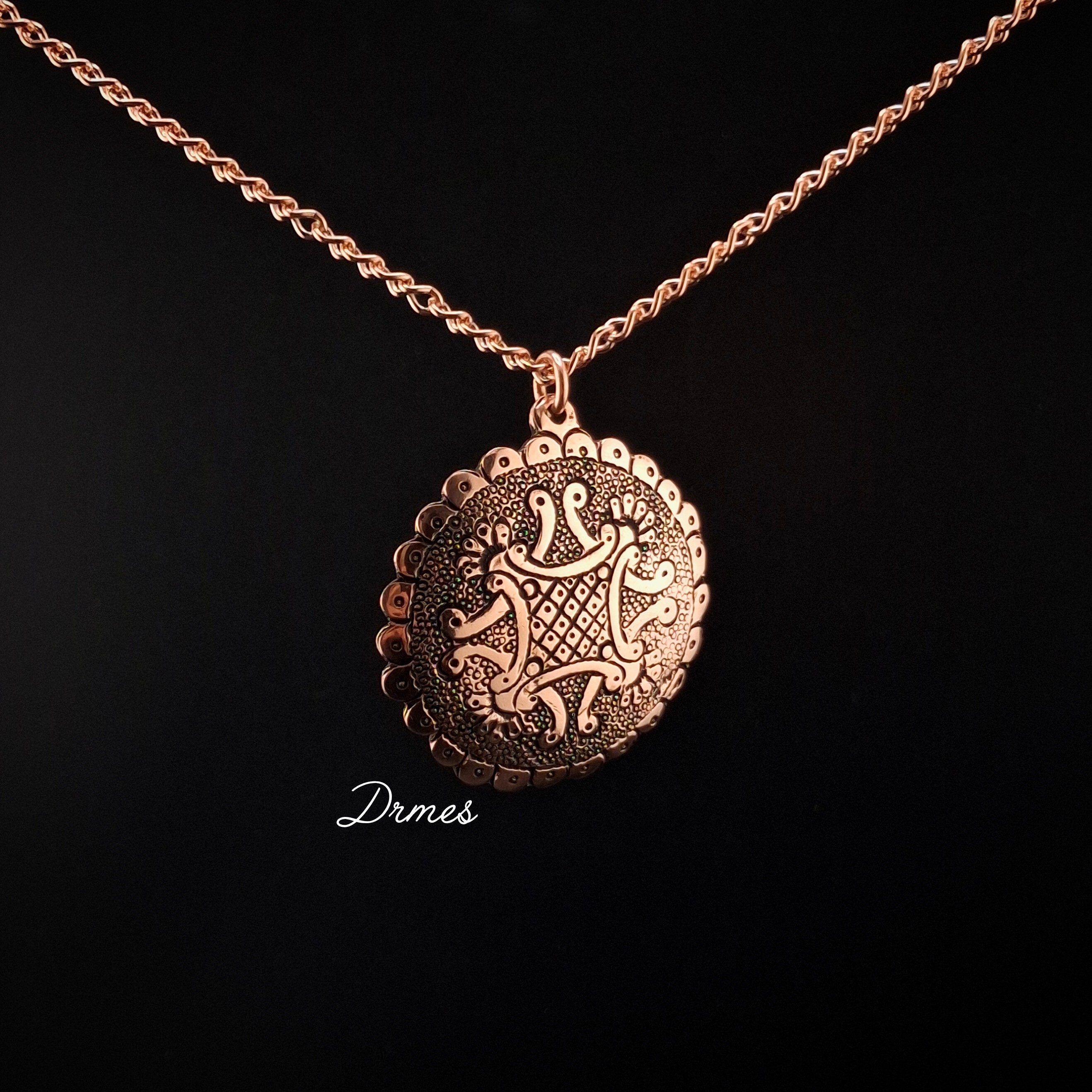گردنبند مسی مردانه و زنانه نفیس طرح اسلیمی
