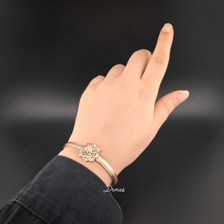 دستبند مسی زنانه طرح گل داوودی