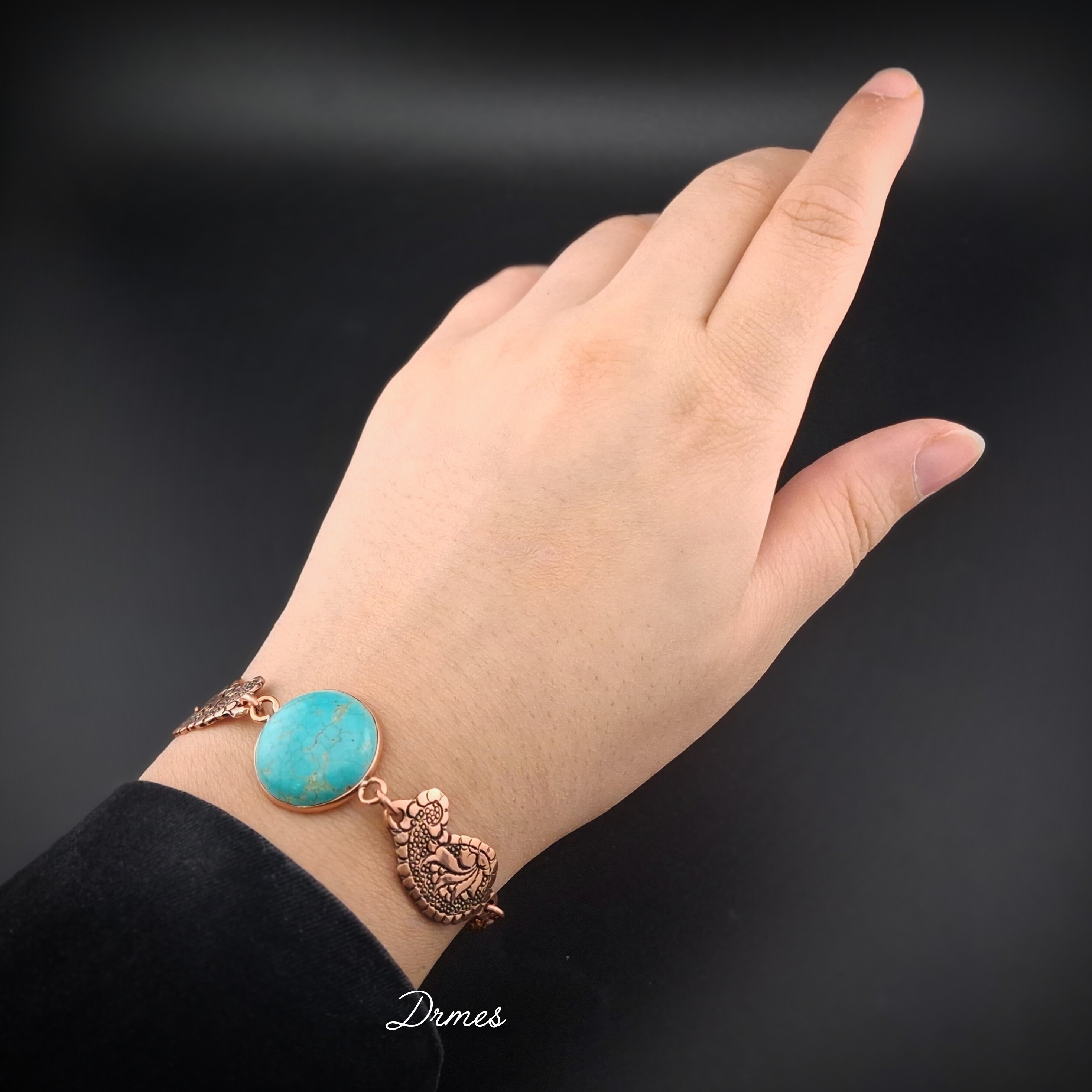 دستبند مسی زنانه نگین وقلم سنگ فیروزه ای