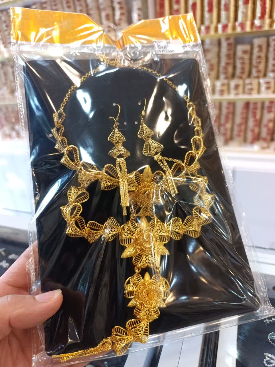 بدلیجات سرویس کامل آبکاری طلا اصل 1