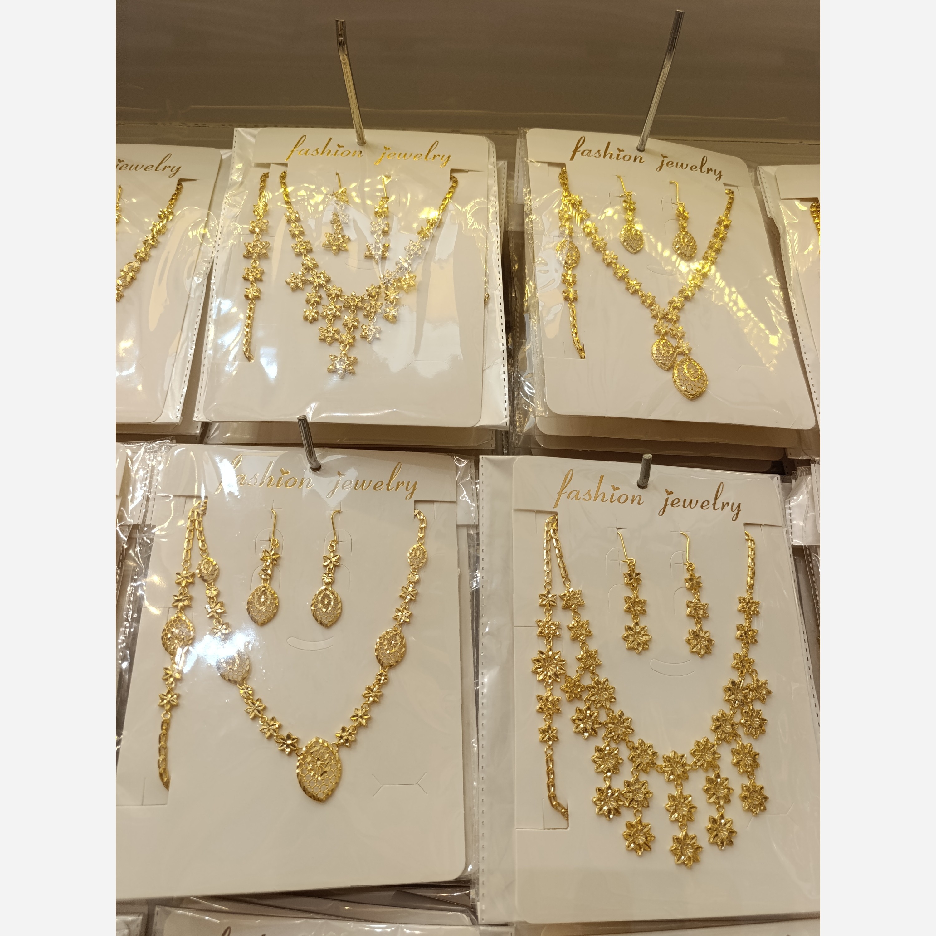 بدلیجات سرویس کامل برنجی آبکاری طلا و نقره