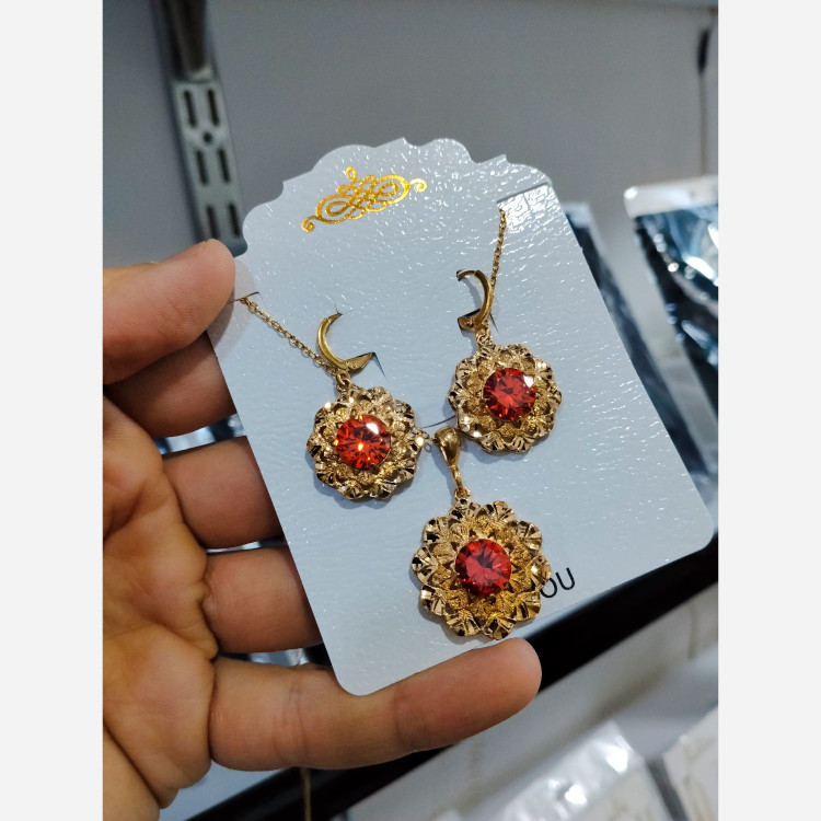 نیمست طلاروس زنانه دخترانه طرح طلا رنگ ثابت