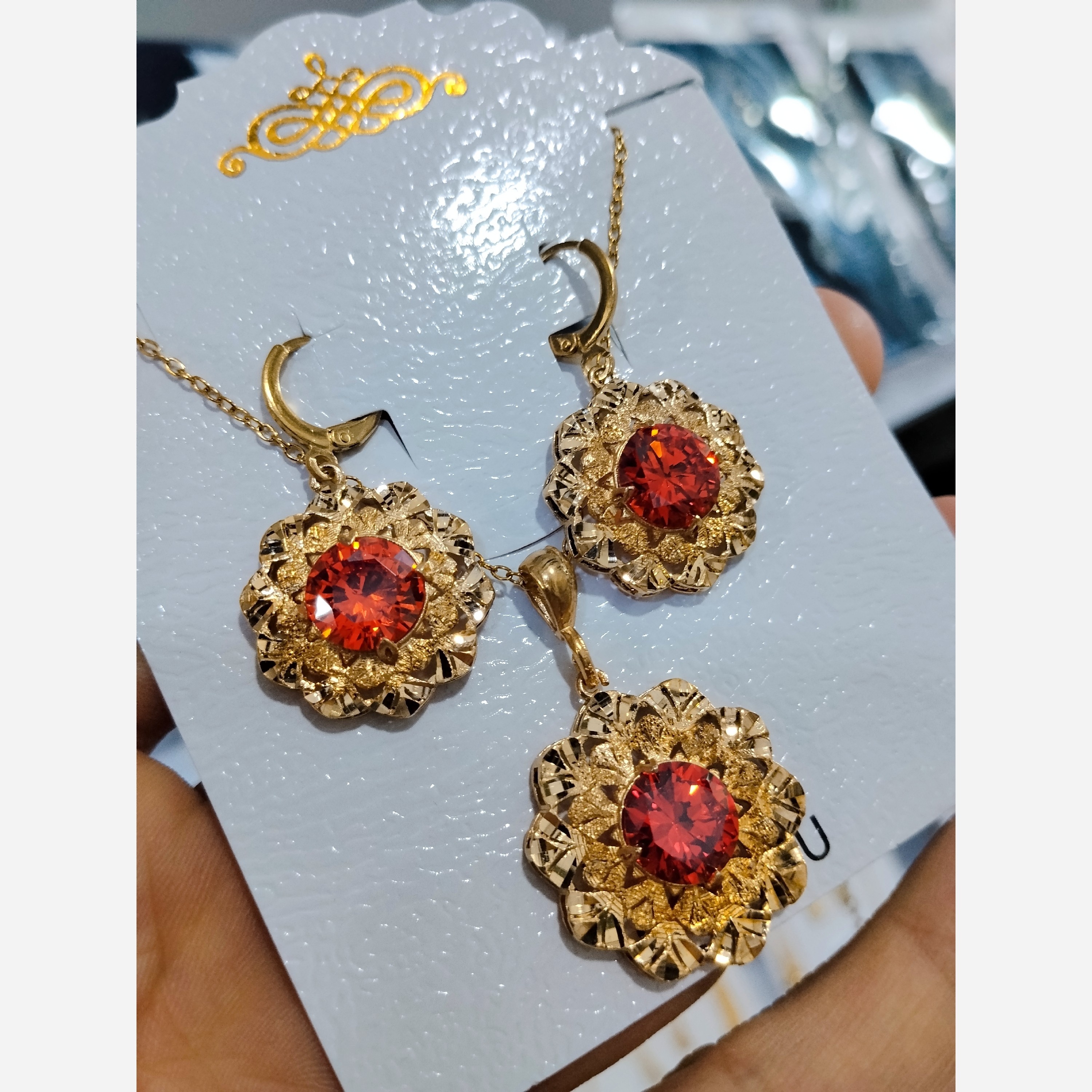 نیمست طلاروس زنانه دخترانه طرح طلا رنگ ثابت