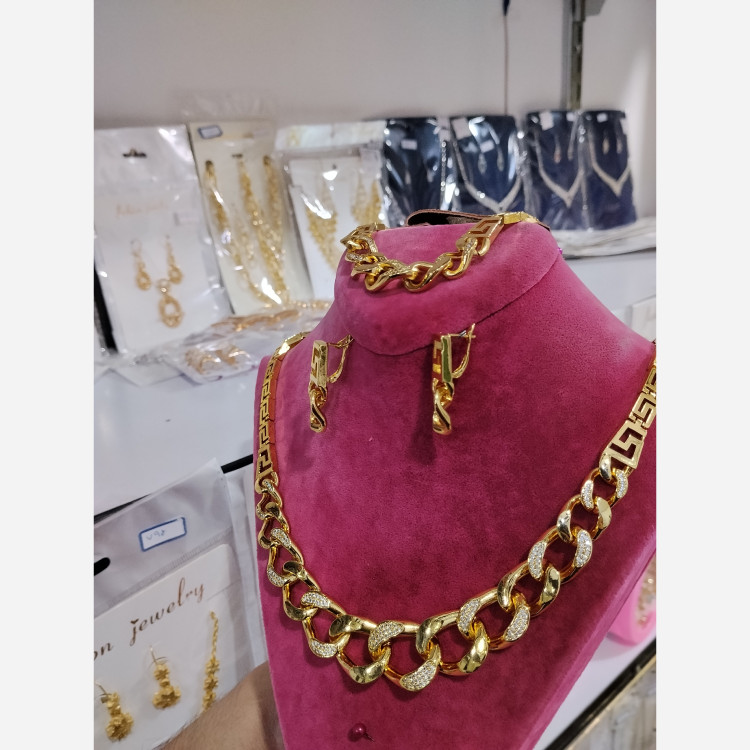 سرویس کارتیر طلاروس زنانه رنگ ثابت تضمینی مشابه نمونه طلا