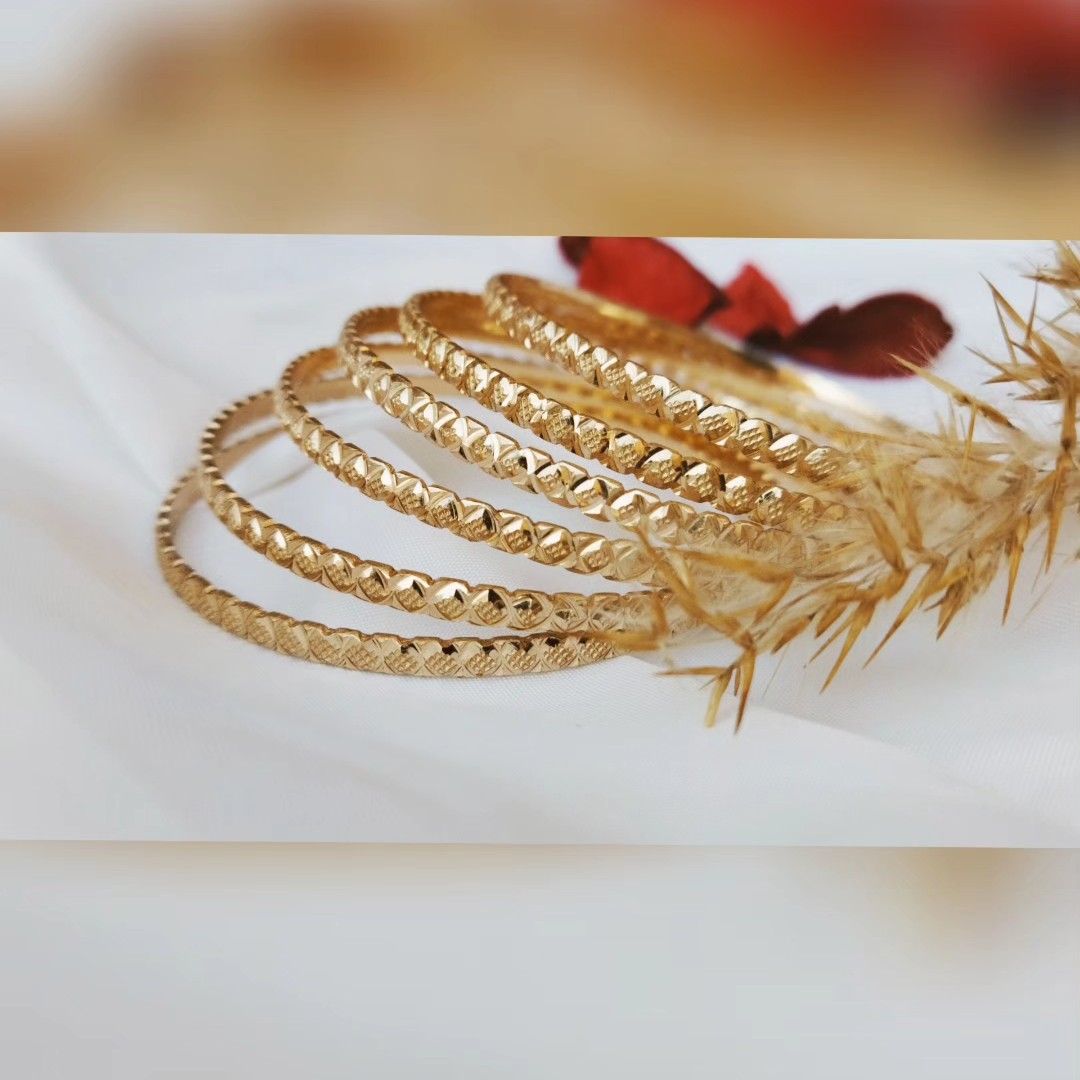 النگو طلاروسی 6 عددی رنگ ثابت بدون حساسیت