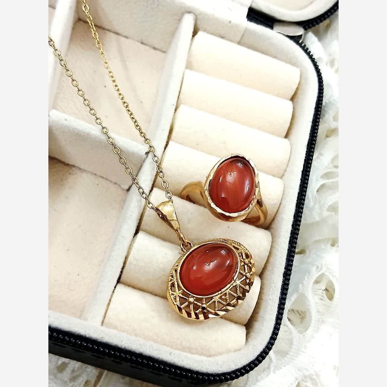 ست زنانه نگین عقیق  طلا روس  سنگ اصلی